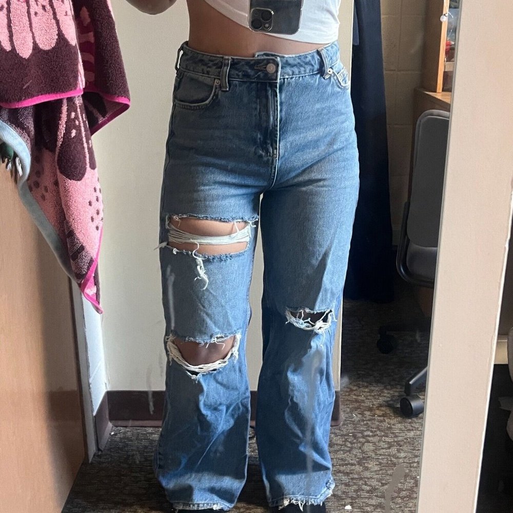 NEW LOOK PETITE Wide Leg Ripped Dad Jean in Light Blue, Size 4, L26